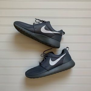 Nike Roshe One Cool Grey Sneaker